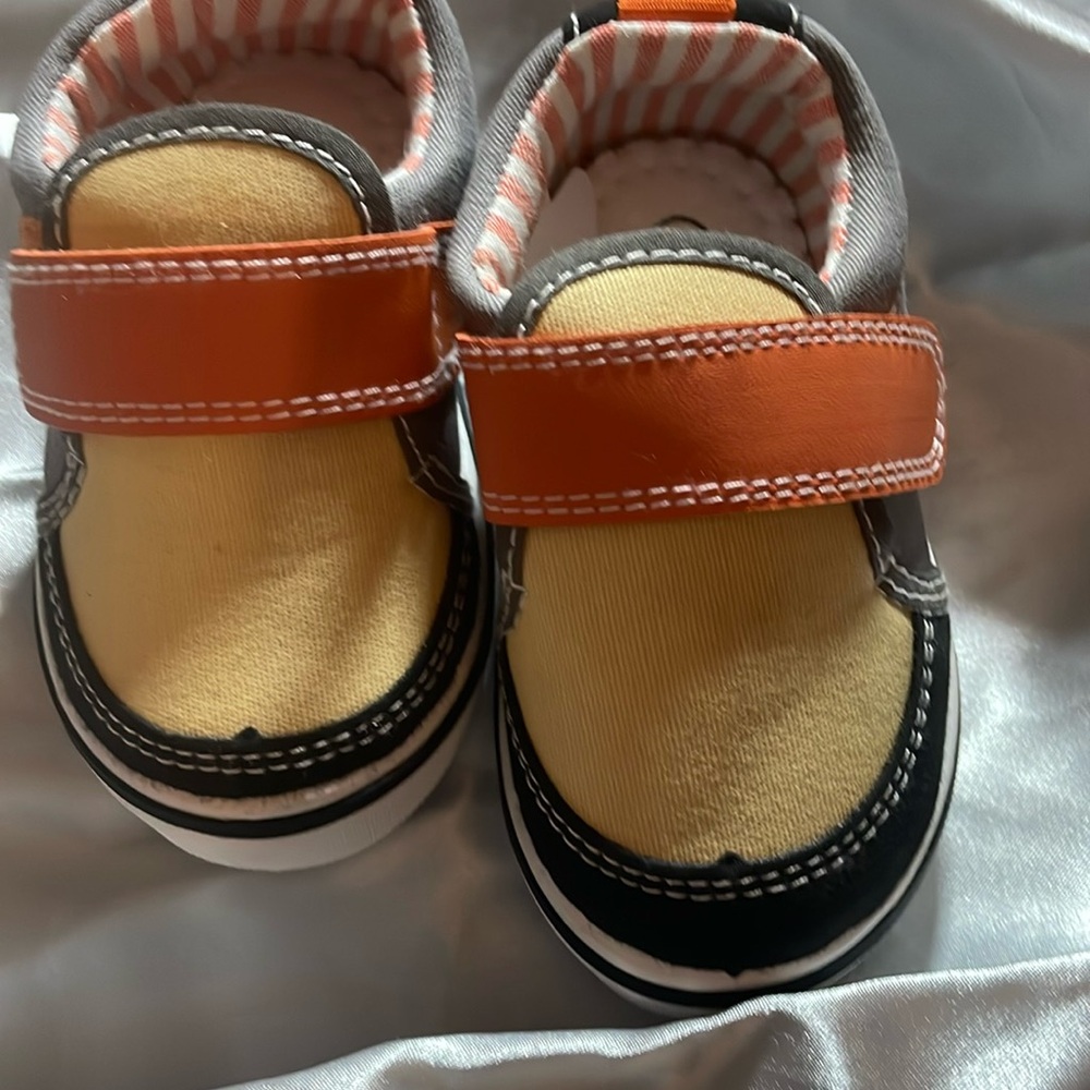 Baby shoes